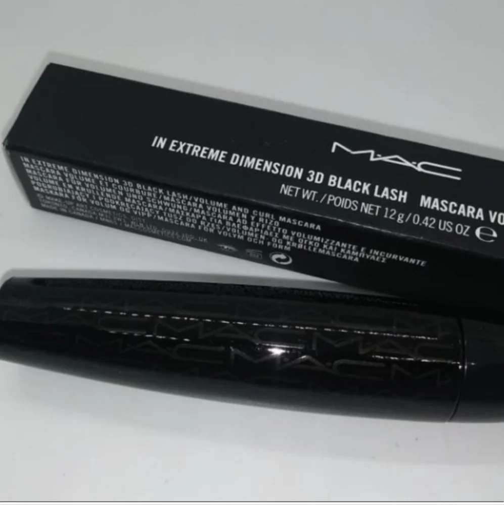 MAC Cosmetics Mascara in Extreme Dimension 3D Black Lash